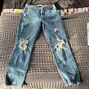 Abercrombie distressed high-rise mom jean